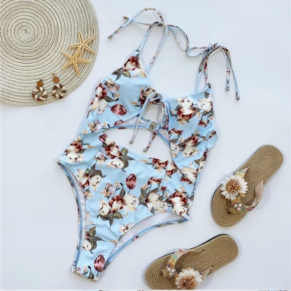 CLEARANCE Light Blue Floral Keyhole Open Bust 1Pc Swimsuit - Picture 5 of 7